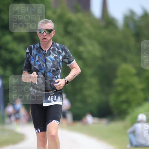 22.06.2025 - Viking Triathlon H.Heesch http://msf.ph/oto/8103215 22.06.2025 13:21:28 Laufen 469 meine-sportfotos.de