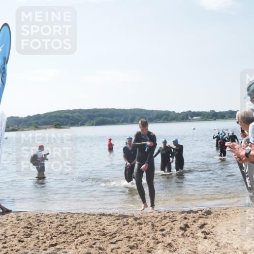 22.06.2025 - Viking Triathlon MichiJ http://msf.ph/oto/8103218 22.06.2025 10:46:24 Schwimmen 60, 121, 144, 213, 225, 406 meine-sportfotos.de