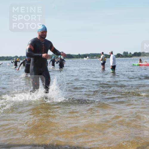 22.06.2025 - Viking Triathlon KatJ http://msf.ph/oto/8103222 22.06.2025 10:34:38 Schwimmen 77, 114, 247, 284, 306, 323, 341, 366, 430, 546, 550 meine-sportfotos.de