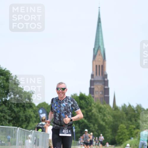 22.06.2025 - Viking Triathlon H.Heesch http://msf.ph/oto/8103226 22.06.2025 13:21:31 Laufen 469 meine-sportfotos.de