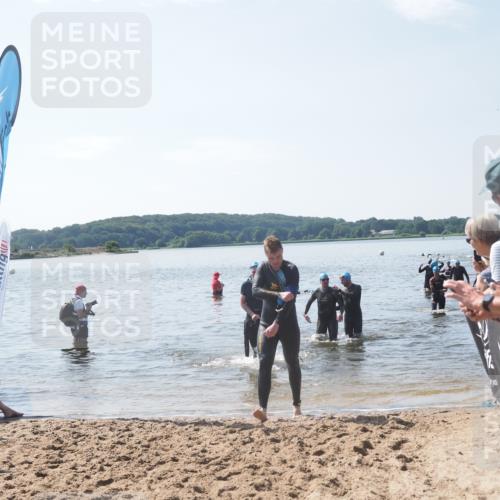 22.06.2025 - Viking Triathlon MichiJ http://msf.ph/oto/8103229 22.06.2025 10:46:24 Schwimmen 60, 121, 144, 213, 225, 406 meine-sportfotos.de