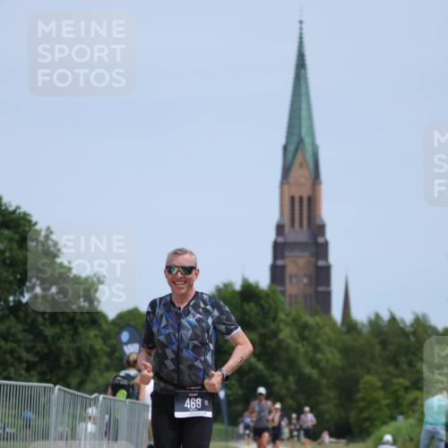 22.06.2025 - Viking Triathlon H.Heesch http://msf.ph/oto/8103232 22.06.2025 13:21:31 Laufen 469 meine-sportfotos.de