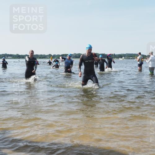 22.06.2025 - Viking Triathlon KatJ http://msf.ph/oto/8103240 22.06.2025 10:34:42 Schwimmen 77, 114, 161, 247, 284, 323, 341, 434, 546, 550 meine-sportfotos.de