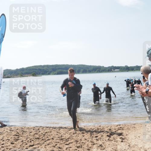 22.06.2025 - Viking Triathlon MichiJ http://msf.ph/oto/8103251 22.06.2025 10:46:25 Schwimmen 60, 121, 213, 225, 406 meine-sportfotos.de