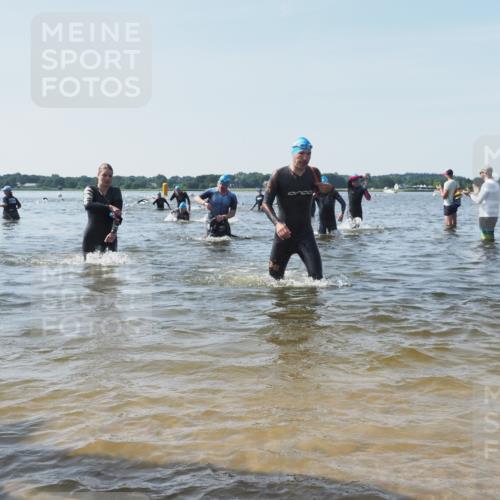 22.06.2025 - Viking Triathlon KatJ http://msf.ph/oto/8103252 22.06.2025 10:34:42 Schwimmen 77, 114, 161, 247, 284, 323, 341, 434, 546, 550 meine-sportfotos.de