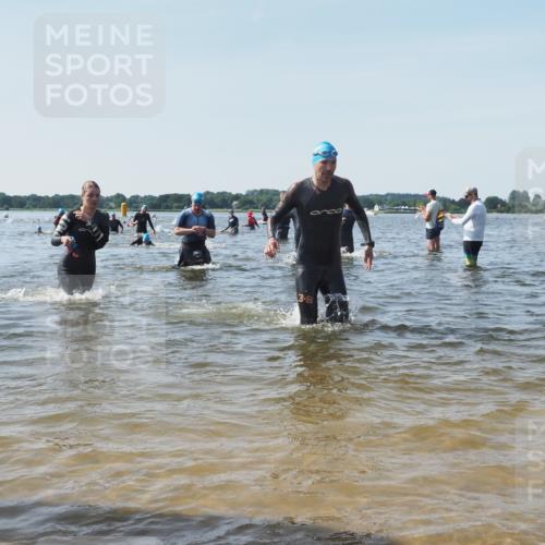 22.06.2025 - Viking Triathlon KatJ http://msf.ph/oto/8103273 22.06.2025 10:34:42 Schwimmen 77, 114, 161, 247, 284, 323, 341, 434, 546, 550 meine-sportfotos.de