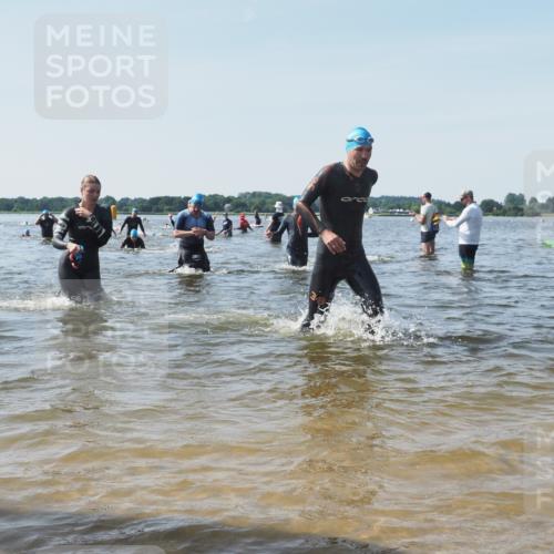 22.06.2025 - Viking Triathlon KatJ http://msf.ph/oto/8103287 22.06.2025 10:34:43 Schwimmen 77, 114, 161, 247, 284, 323, 341, 434, 546, 550 meine-sportfotos.de