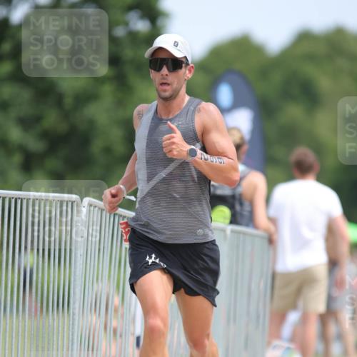 22.06.2025 - Viking Triathlon H.Heesch http://msf.ph/oto/8103313 22.06.2025 13:21:38 Laufen 469, 662 meine-sportfotos.de