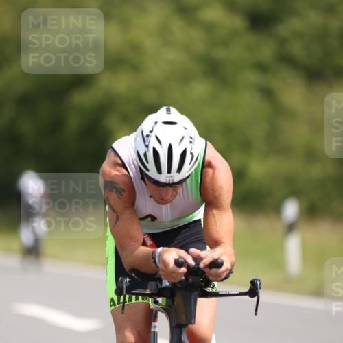 22.06.2025 - Viking Triathlon Yannick Fuchs http://msf.ph/oto/8103323 22.06.2025 11:26:59 Radfahren 145, 167, 248, 368 meine-sportfotos.de