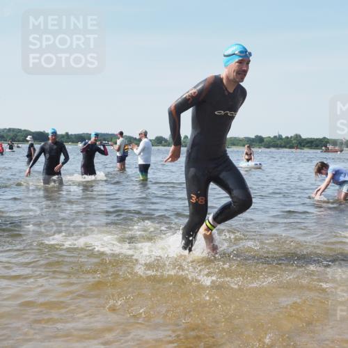 22.06.2025 - Viking Triathlon KatJ http://msf.ph/oto/8103329 22.06.2025 10:34:44 Schwimmen 77, 114, 161, 247, 284, 323, 341, 434, 550 meine-sportfotos.de