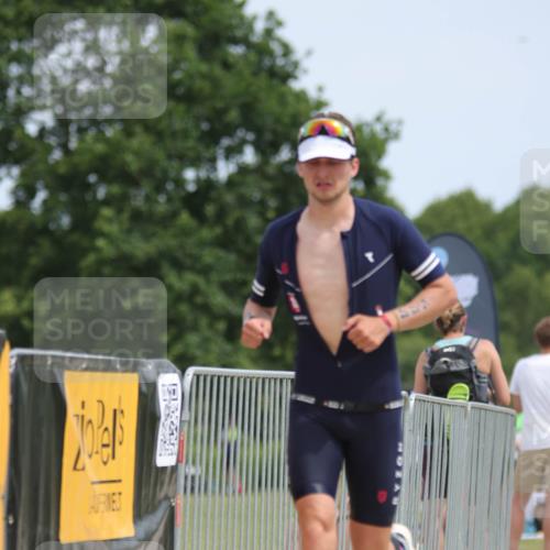 22.06.2025 - Viking Triathlon H.Heesch http://msf.ph/oto/8103330 22.06.2025 13:21:46 Laufen 4, 485, 544 meine-sportfotos.de