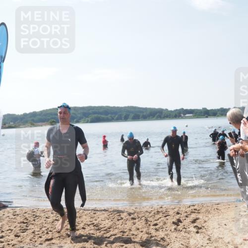 22.06.2025 - Viking Triathlon MichiJ http://msf.ph/oto/8103338 22.06.2025 10:46:29 Schwimmen 60, 143, 213, 225, 333, 406, 479 meine-sportfotos.de
