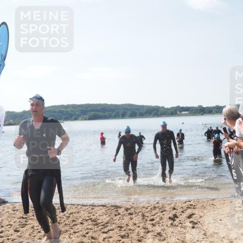 22.06.2025 - Viking Triathlon MichiJ http://msf.ph/oto/8103343 22.06.2025 10:46:29 Schwimmen 60, 143, 213, 225, 333, 406, 479 meine-sportfotos.de