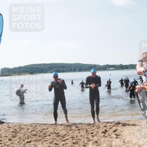 22.06.2025 - Viking Triathlon MichiJ http://msf.ph/oto/8103405 22.06.2025 10:46:31 Schwimmen 60, 143, 225, 333, 406, 479 meine-sportfotos.de