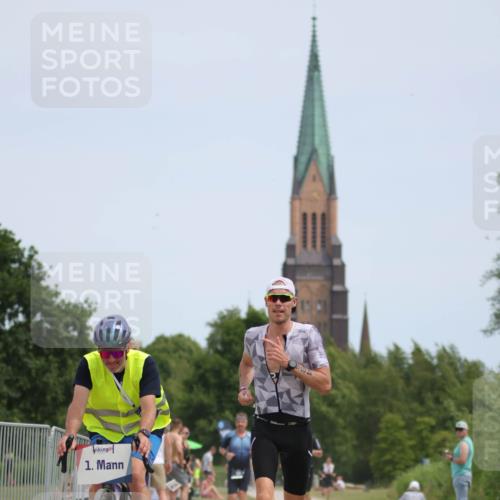 22.06.2025 - Viking Triathlon H.Heesch http://msf.ph/oto/8103415 22.06.2025 13:21:51 Laufen 4, 485, 544 meine-sportfotos.de