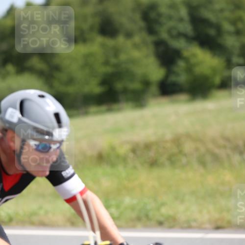 22.06.2025 - Viking Triathlon Yannick Fuchs http://msf.ph/oto/8103458 22.06.2025 12:06:12 Radfahren 70, 74, 121, 208, 258, 323 meine-sportfotos.de
