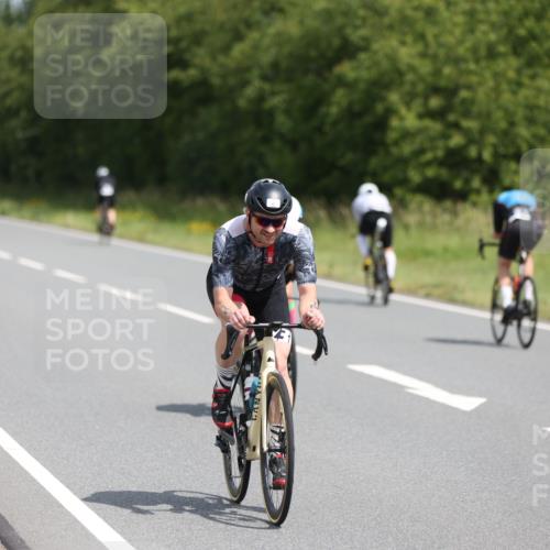 22.06.2025 - Viking Triathlon Yannick Fuchs http://msf.ph/oto/8103491 22.06.2025 12:06:26 Radfahren 76, 121, 161, 215, 289, 367, 372 meine-sportfotos.de