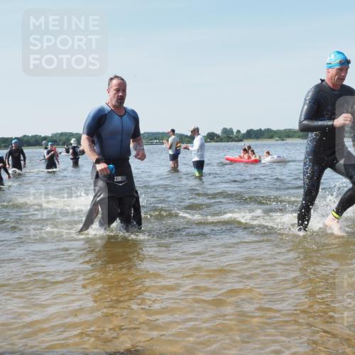 22.06.2025 - Viking Triathlon KatJ http://msf.ph/oto/8103509 22.06.2025 10:34:49 Schwimmen 17, 43, 77, 114, 161, 247, 284, 323, 434, 475, 548, 550 meine-sportfotos.de