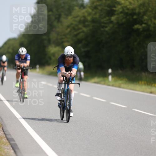 22.06.2025 - Viking Triathlon Yannick Fuchs http://msf.ph/oto/8103514 22.06.2025 11:27:12 Radfahren 253, 437, 529 meine-sportfotos.de