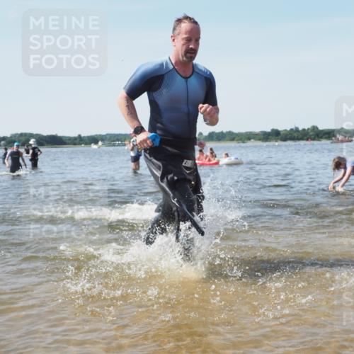 22.06.2025 - Viking Triathlon KatJ http://msf.ph/oto/8103567 22.06.2025 10:34:50 Schwimmen 17, 43, 77, 114, 161, 284, 323, 434, 475, 548, 550 meine-sportfotos.de