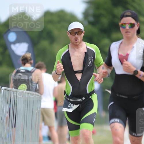 22.06.2025 - Viking Triathlon H.Heesch http://msf.ph/oto/8103577 22.06.2025 13:22:09 Laufen 11, 281, 659 meine-sportfotos.de