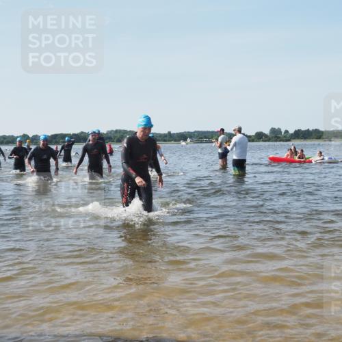 22.06.2025 - Viking Triathlon KatJ http://msf.ph/oto/8103582 22.06.2025 10:34:55 Schwimmen 17, 43, 77, 161, 434, 475, 495, 548 meine-sportfotos.de