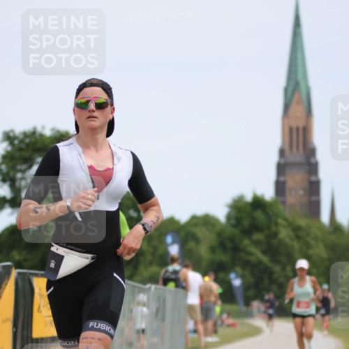 22.06.2025 - Viking Triathlon H.Heesch http://msf.ph/oto/8103601 22.06.2025 13:22:11 Laufen 11, 281, 659 meine-sportfotos.de