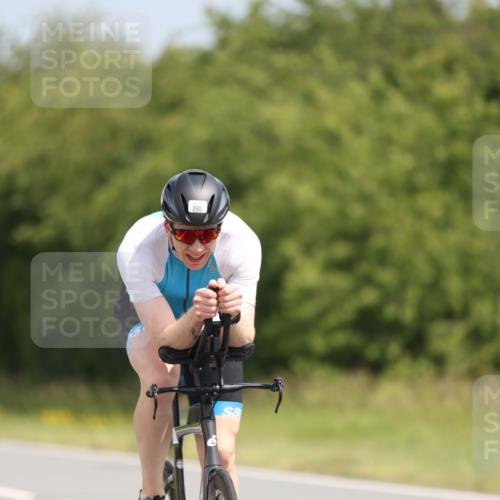 22.06.2025 - Viking Triathlon Yannick Fuchs http://msf.ph/oto/8103622 22.06.2025 12:06:46 Radfahren 52, 365, 390, 398, 466 meine-sportfotos.de