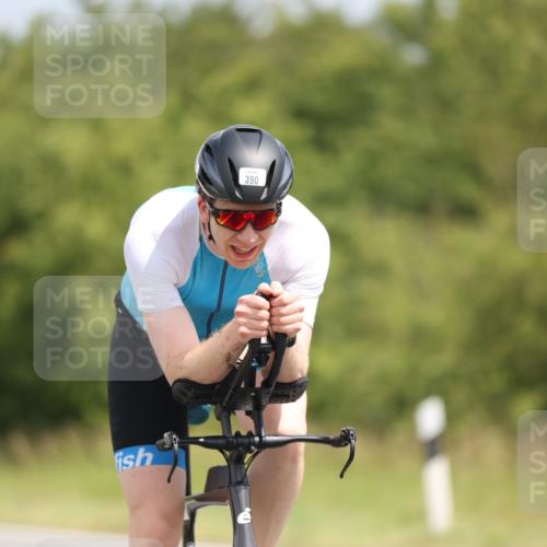 22.06.2025 - Viking Triathlon Yannick Fuchs http://msf.ph/oto/8103635 22.06.2025 12:06:46 Radfahren 52, 365, 390, 398, 466 meine-sportfotos.de