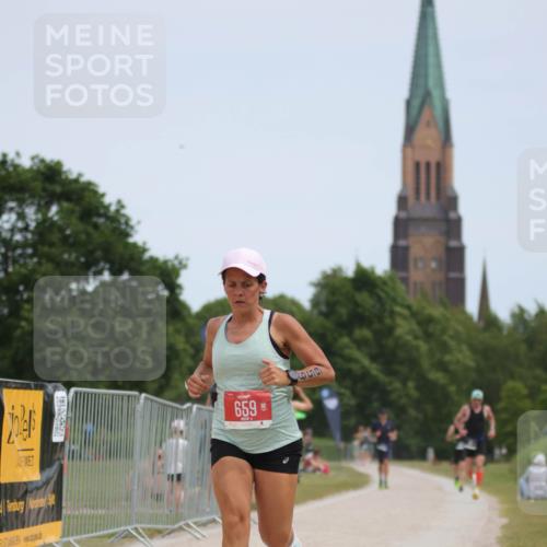 22.06.2025 - Viking Triathlon H.Heesch http://msf.ph/oto/8103641 22.06.2025 13:22:15 Laufen 11, 281, 659 meine-sportfotos.de