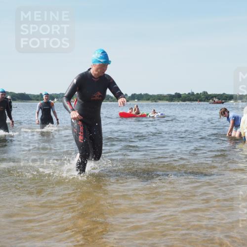 22.06.2025 - Viking Triathlon KatJ http://msf.ph/oto/8103650 22.06.2025 10:34:56 Schwimmen 17, 43, 77, 161, 434, 475, 495, 548, 660 meine-sportfotos.de