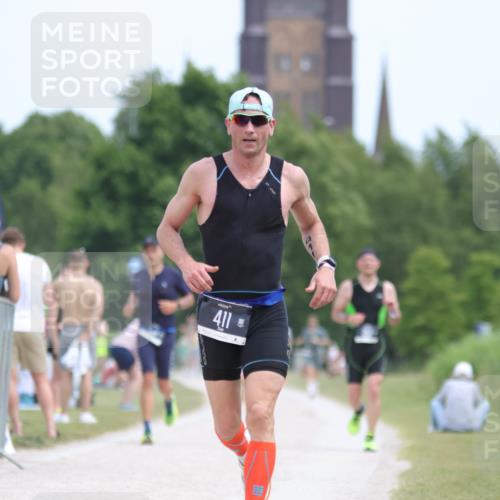22.06.2025 - Viking Triathlon H.Heesch http://msf.ph/oto/8103674 22.06.2025 13:22:23 Laufen 411 meine-sportfotos.de
