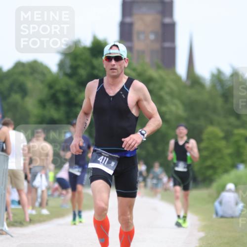 22.06.2025 - Viking Triathlon H.Heesch http://msf.ph/oto/8103686 22.06.2025 13:22:23 Laufen 411 meine-sportfotos.de