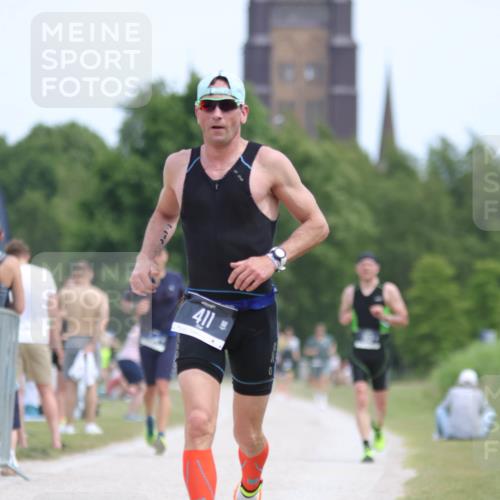 22.06.2025 - Viking Triathlon H.Heesch http://msf.ph/oto/8103691 22.06.2025 13:22:23 Laufen 411 meine-sportfotos.de