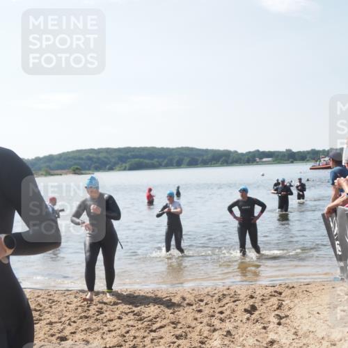 22.06.2025 - Viking Triathlon MichiJ http://msf.ph/oto/8103716 22.06.2025 10:46:53 Schwimmen 36, 206, 378, 498, 515 meine-sportfotos.de