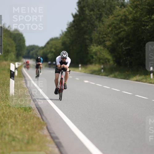 22.06.2025 - Viking Triathlon Yannick Fuchs http://msf.ph/oto/8103787 22.06.2025 11:27:22 Radfahren 57, 172, 258, 289, 359, 367, 420, 529, 652 meine-sportfotos.de