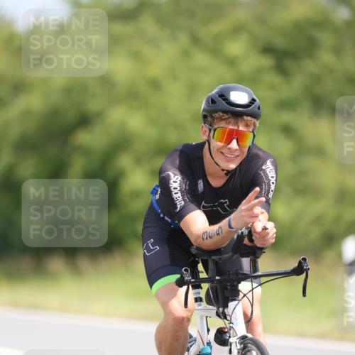 22.06.2025 - Viking Triathlon Yannick Fuchs http://msf.ph/oto/8103792 22.06.2025 12:06:52 Radfahren 365, 398, 466, 518 meine-sportfotos.de