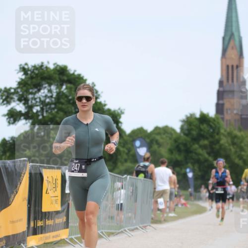 22.06.2025 - Viking Triathlon H.Heesch http://msf.ph/oto/8103794 22.06.2025 13:22:43 Laufen 208, 247, 337 meine-sportfotos.de