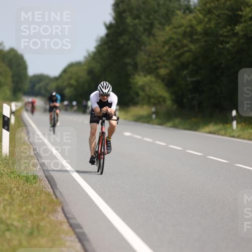 22.06.2025 - Viking Triathlon Yannick Fuchs http://msf.ph/oto/8103798 22.06.2025 11:27:23 Radfahren 57, 172, 258, 289, 359, 367, 420, 652 meine-sportfotos.de