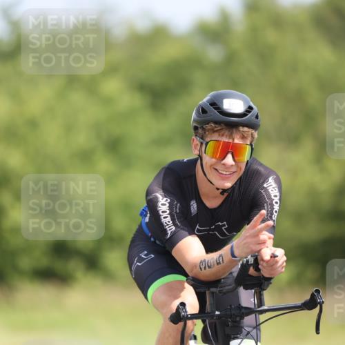 22.06.2025 - Viking Triathlon Yannick Fuchs http://msf.ph/oto/8103801 22.06.2025 12:06:52 Radfahren 365, 398, 466, 518 meine-sportfotos.de