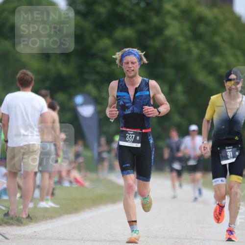 22.06.2025 - Viking Triathlon H.Heesch http://msf.ph/oto/8103811 22.06.2025 13:22:45 Laufen 91, 208, 247, 337 meine-sportfotos.de