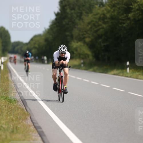 22.06.2025 - Viking Triathlon Yannick Fuchs http://msf.ph/oto/8103812 22.06.2025 11:27:23 Radfahren 57, 172, 258, 289, 359, 367, 420, 652 meine-sportfotos.de