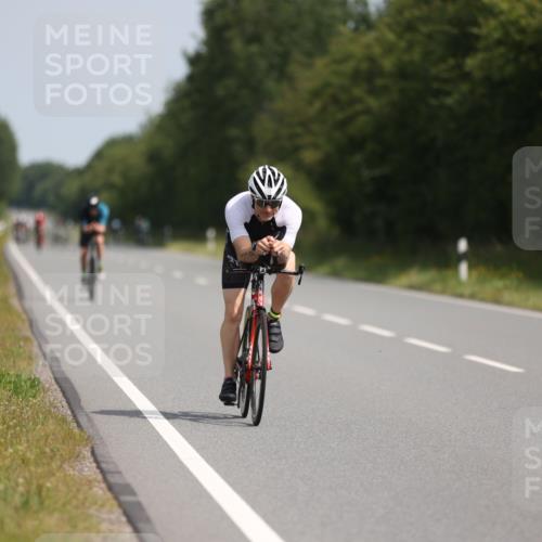 22.06.2025 - Viking Triathlon Yannick Fuchs http://msf.ph/oto/8103822 22.06.2025 11:27:24 Radfahren 57, 172, 258, 289, 359, 367, 420, 652 meine-sportfotos.de