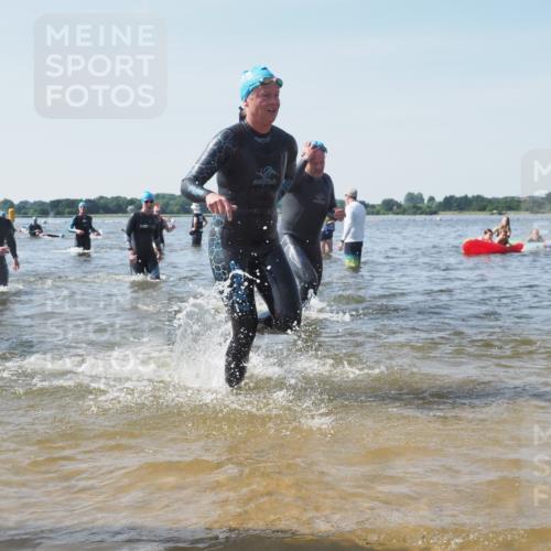22.06.2025 - Viking Triathlon KatJ http://msf.ph/oto/8103823 22.06.2025 10:35:03 Schwimmen 17, 43, 139, 157, 161, 434, 475, 495, 548, 660 meine-sportfotos.de