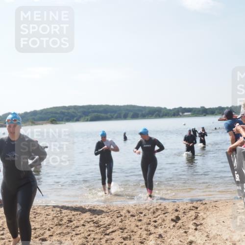 22.06.2025 - Viking Triathlon MichiJ http://msf.ph/oto/8103840 22.06.2025 10:46:56 Schwimmen 36, 378, 498, 515 meine-sportfotos.de