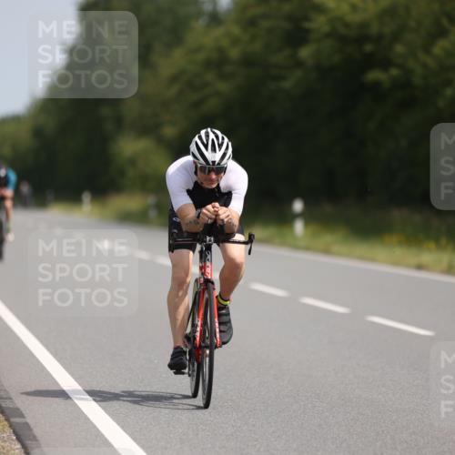 22.06.2025 - Viking Triathlon Yannick Fuchs http://msf.ph/oto/8103843 22.06.2025 11:27:24 Radfahren 57, 172, 258, 289, 359, 367, 420, 652 meine-sportfotos.de