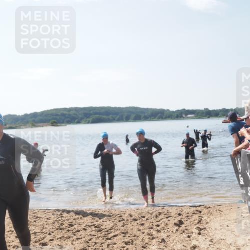22.06.2025 - Viking Triathlon MichiJ http://msf.ph/oto/8103858 22.06.2025 10:46:56 Schwimmen 36, 378, 498, 515 meine-sportfotos.de