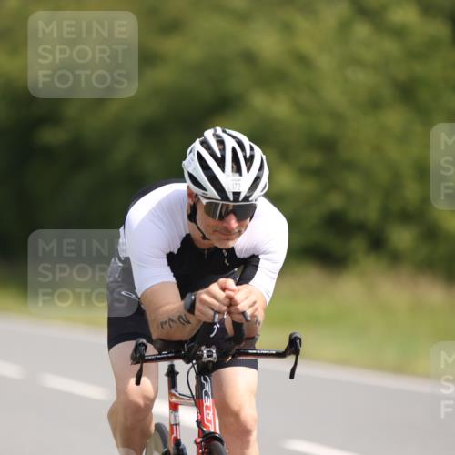 22.06.2025 - Viking Triathlon Yannick Fuchs http://msf.ph/oto/8103883 22.06.2025 11:27:26 Radfahren 57, 172, 258, 289, 359, 367, 420, 652 meine-sportfotos.de