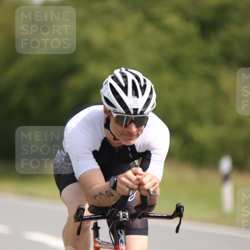 22.06.2025 - Viking Triathlon Yannick Fuchs http://msf.ph/oto/8103891 22.06.2025 11:27:26 Radfahren 57, 172, 258, 289, 359, 367, 420, 652 meine-sportfotos.de