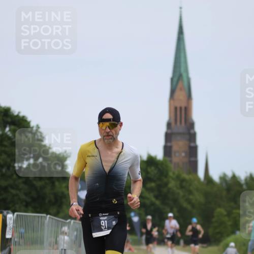 22.06.2025 - Viking Triathlon H.Heesch http://msf.ph/oto/8103903 22.06.2025 13:22:51 Laufen 91, 337 meine-sportfotos.de
